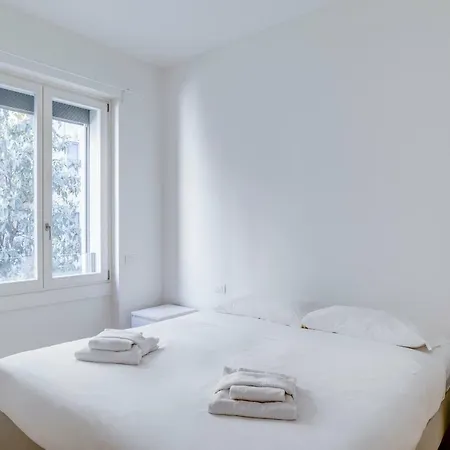 Comfy Flat Next To Linate Airport * Milano